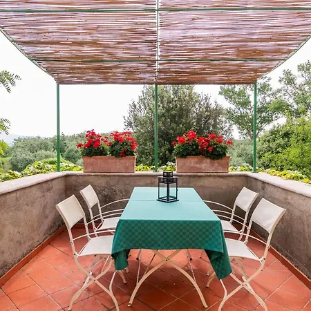 Agriturismo La Godiola Farm stay