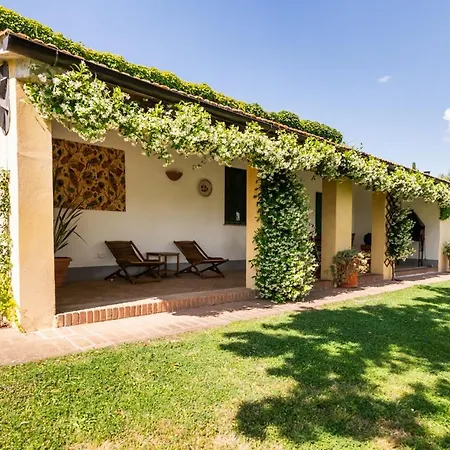 Farm stay Agriturismo La Godiola Gioiella