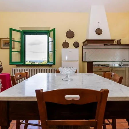 Agriturismo La Godiola Farm stay *