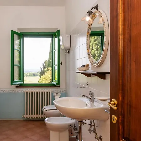 Agriturismo La Godiola Farm stay